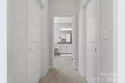 11578 Macallano Drive, Charlotte, NC 28215 - Photo 33