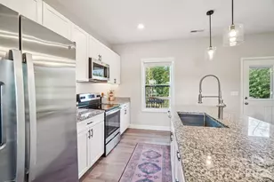 688 Dairy St, Hendersonville, NC 28739 - Photo 15