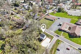 688 Dairy St, Hendersonville, NC 28739 - Photo 33