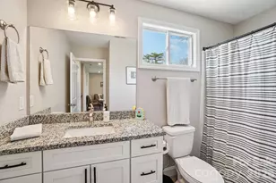 688 Dairy St, Hendersonville, NC 28739 - Photo 25