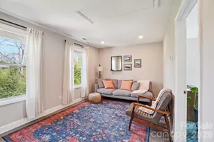 688 Dairy St, Hendersonville, NC 28739 - Photo 9