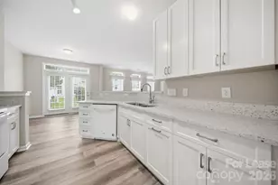 514 Turning Leaf Way, Lake Wylie, SC 29710 - Photo 5