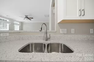 514 Turning Leaf Way, Lake Wylie, SC 29710 - Photo 3