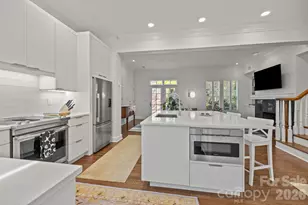 1208 Dilworth Crescent Row, Charlotte, NC 28203 - Photo 9