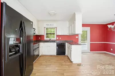 412 E Poplar Street, Stanley, NC 28164 - Photo 11