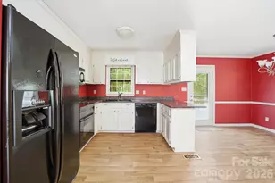 412 E Poplar St, Stanley, NC 28164 - Photo 11