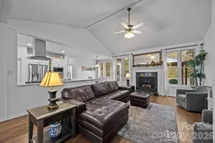 403 Canonero Dr, Fairview, NC 28730 - Photo 9