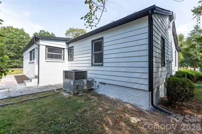8000 Chapman Street, Charlotte, NC 28216 - Photo 25