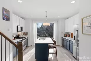 1013 E 36th St, Charlotte, NC 28205 - Photo 5