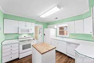 1660-B Union Rd, Gastonia, NC 28054 - Photo 9