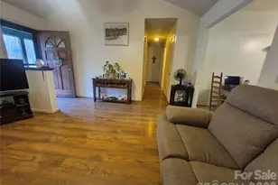 324 Pinecrest Cir, Troy, NC 27371 - Photo 9