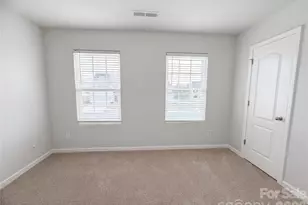 3013 Chatuge Ct, Charlotte, NC 28214 - Photo 15