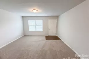 3013 Chatuge Ct, Charlotte, NC 28214 - Photo 3