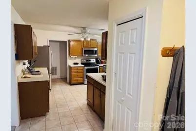 200 Dartcrest Drive, Hendersonville, NC 28792 - Photo 11
