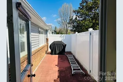 200 Dartcrest Drive, Hendersonville, NC 28792 - Photo 5