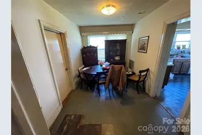 402 Norwood Street SW, Lenoir, NC 28645 - Photo 7