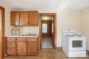 2606 E Spencer Ave, Gastonia, NC 28054 - Photo 9