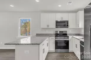 515 Wagner St, Statesville, NC 28677 - Photo 5