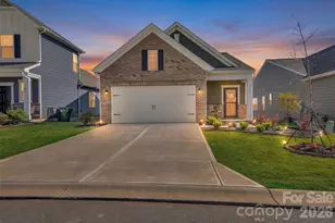 1745 Otter Perch Ln, Fort Mill, SC 29715 - Photo 7