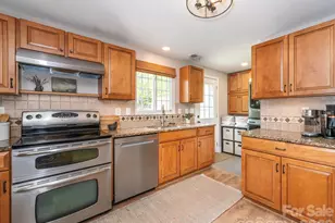 11613 5 Cedars Rd, Charlotte, NC 28226 - Photo 13
