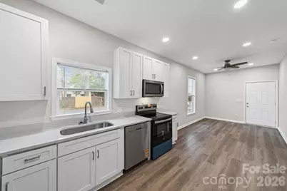 206 Legrand Street, Cheraw, SC 29520 - Photo 11