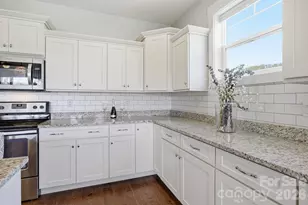 82 Blacksmith Run Dr, Hendersonville, NC 28792 - Photo 15