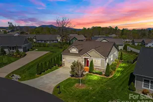 82 Blacksmith Run Dr, Hendersonville, NC 28792 - Photo 3