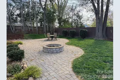 923 1st Street NE, Hickory, NC 28601 - Photo 3