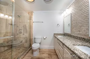 923 1st St NE, Hickory, NC 28601 - Photo 21