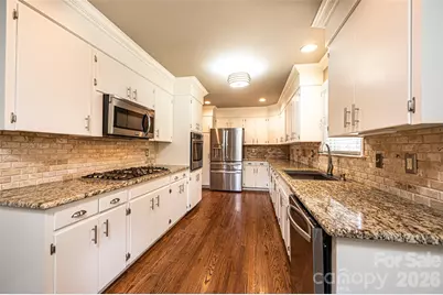 923 1st Street NE, Hickory, NC 28601 - Photo 11