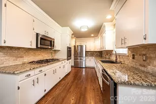 923 1st St NE, Hickory, NC 28601 - Photo 11