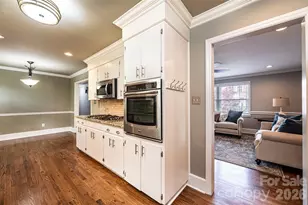 923 1st St NE, Hickory, NC 28601 - Photo 13