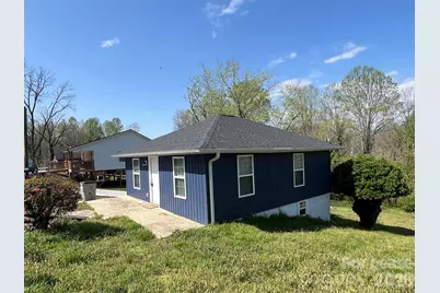 428 Folk Street NW, Lenoir, NC 28645 - Photo 3