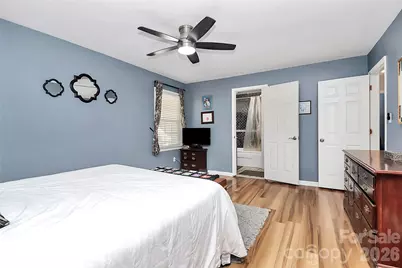 5815 Chapel Creek Court, Charlotte, NC 28226 - Photo 11