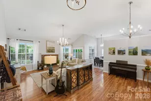 7715 Blythwood Ln, Charlotte, NC 28227 - Photo 3