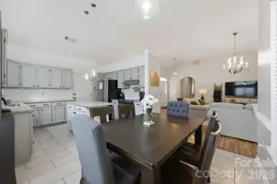 7715 Blythwood Ln, Charlotte, NC 28227 - Photo 11