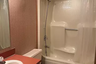 1113 Peachtree St, Lincolnton, NC 28092 - Photo 9