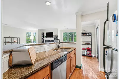 2512 Cranbrook Lane #3, Charlotte, NC 28207 - Photo 9