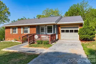 30 Compton Dr, Asheville, NC 28806 - Photo 1