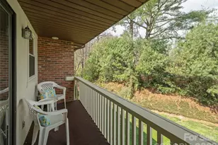 103 Oakwood Pl, Hendersonville, NC 28792 - Photo 5