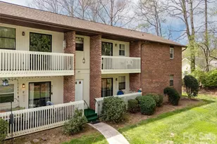 103 Oakwood Pl, Hendersonville, NC 28792 - Photo 3