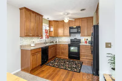 103 Oakwood Place #4, Hendersonville, NC 28792 - Photo 13