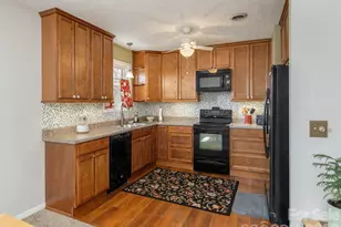 103 Oakwood Pl, Hendersonville, NC 28792 - Photo 11