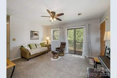 103 Oakwood Place #4, Hendersonville, NC 28792 - Photo 3