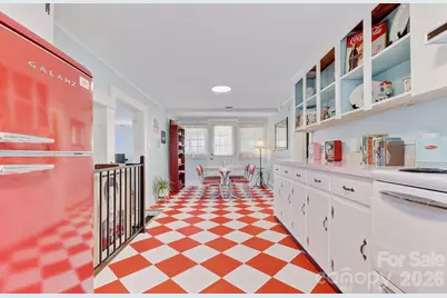 8 Concord Road, Asheville, NC 28803 - Photo 17