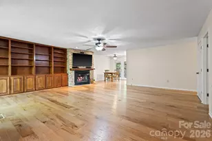 56 Cardinal Cir, Tryon, NC 28782 - Photo 5