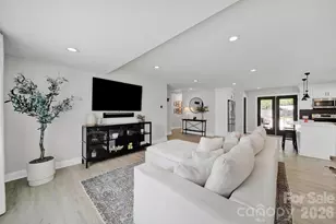 517 Inwood Dr, Charlotte, NC 28209 - Photo 3