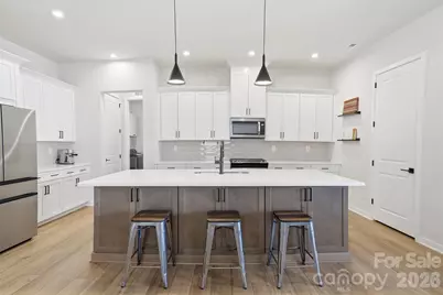 7104 Wayfarer Drive, Charlotte, NC 28269 - Photo 7