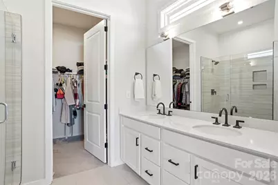 7104 Wayfarer Drive, Charlotte, NC 28269 - Photo 25