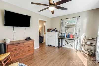 99 S Rowe Road, Hendersonville, NC 28792 - Photo 27